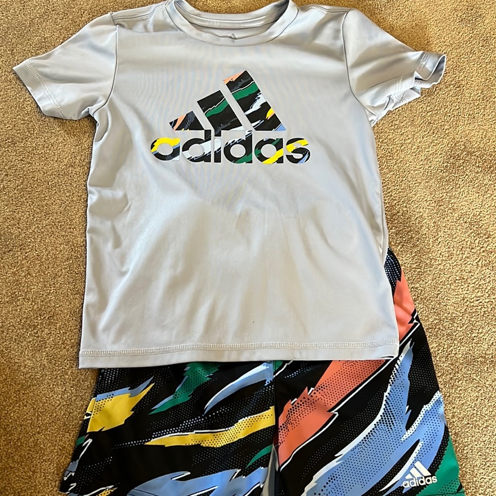 Adidas boys size 6 set